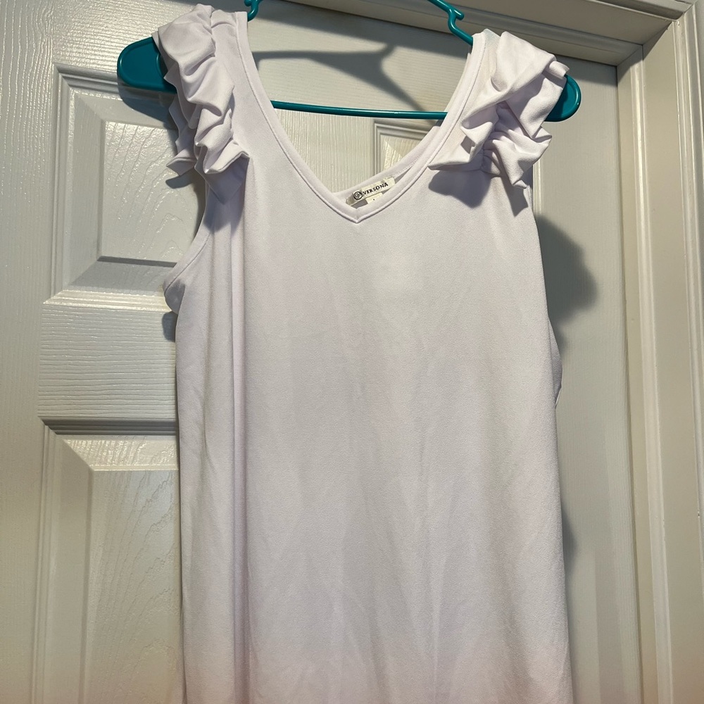Rufffle sleeve tank top